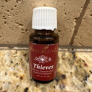 Young Living Thieves Essential Oil, 15ml
